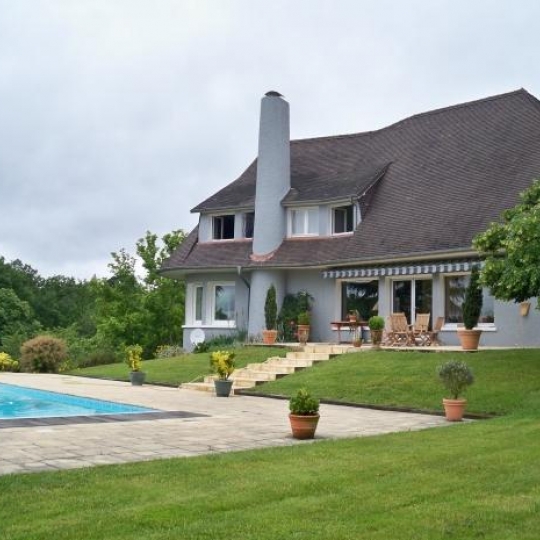  DU COTE IMMO : House | PAU (64000) | 240 m2 | 530 000 € 