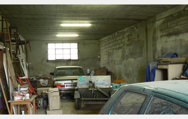 DU COTE IMMO : Garage / Parking | BEAUMONT-DE-LOMAGNE (82500) | 144 m2 | 49 000 € 